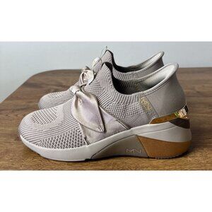 Woman's Shoes SKECHERS A Wedge - Enzie Hands-Free Slip-Ins Size 7.5